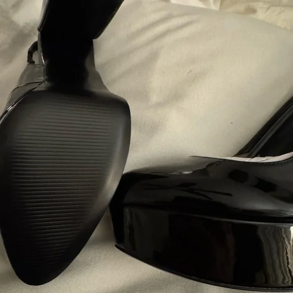 Nine West new in box black patent platform shoes - Picture 4 of 5